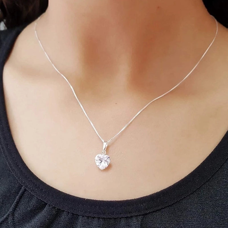 Colar Choker Com coração Ponto De Luz Folheado A Ouro 18k